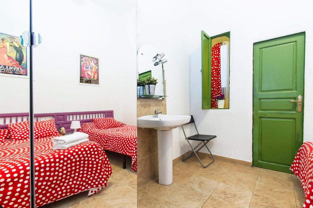 Hostal Bahia Мадрид Номер фото