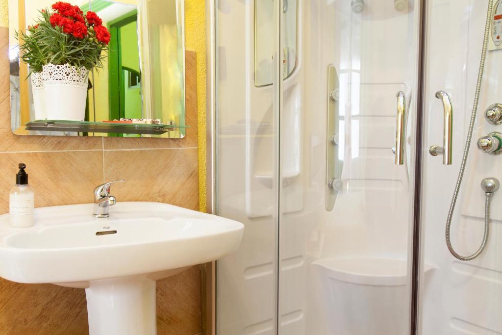 Hostal Bahia Мадрид Номер фото