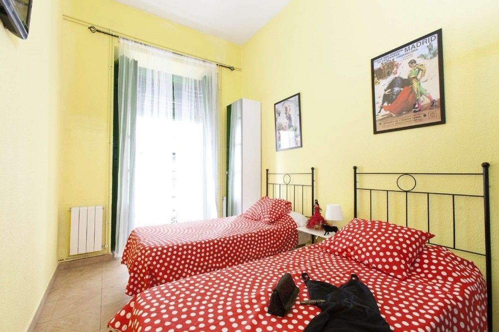 Hostal Bahia Мадрид Экстерьер фото