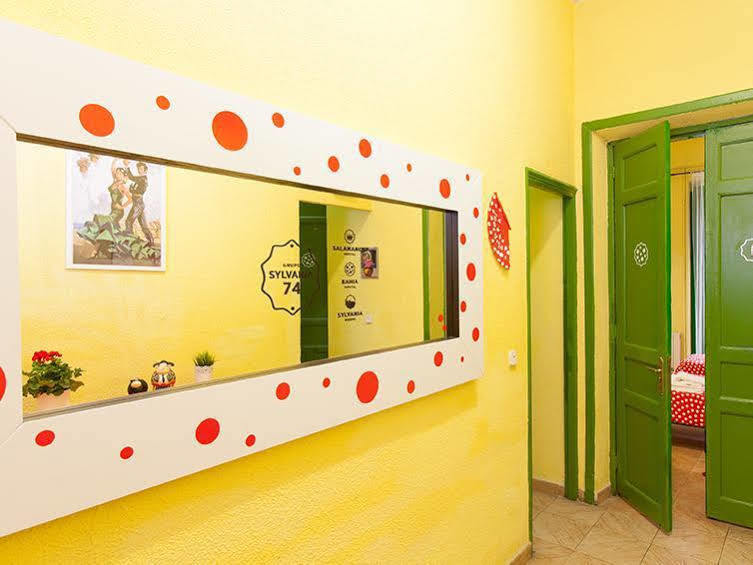 Hostal Bahia Мадрид Экстерьер фото